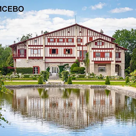 Rez-de-jardin Renove Avec Terrasse A Cambo-les-bains, T1 Bis Pour 2 Personnes, Equipe Et Lumineux - Fr-1-495-93 * Cambo-les-Bains